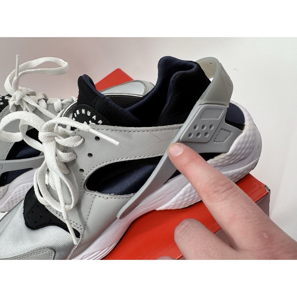 Nike Air Huarache Grey Fog Obsidian Sneakers Retro DD1068-005 Mens Size 8 - Picture 5 of 16
